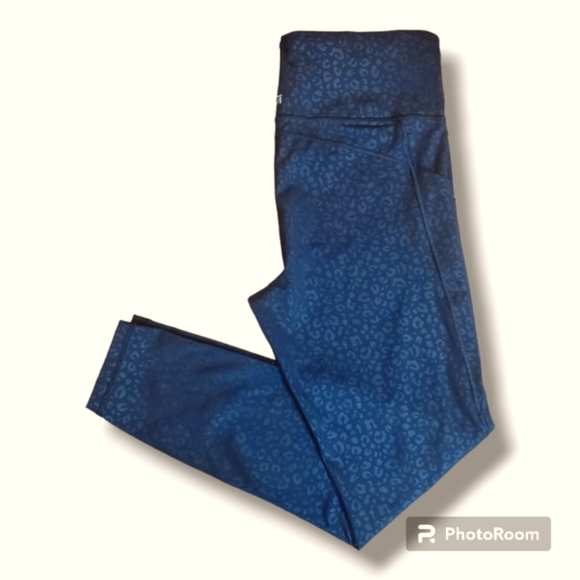 GapFit High Rise Recycled Power Lustre 7/8 Length Legging - Picture 6 of 8